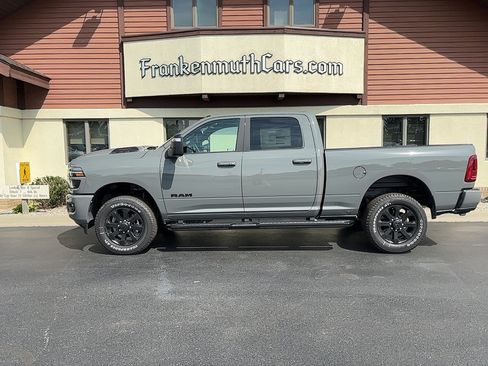 New 2026 RAM 2500 Laramie AWD/4WD image 2