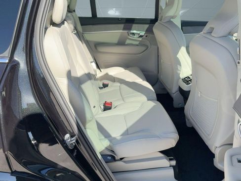 New 2026 Volvo XC90 B6 Ultra w/ Protection Package image 29