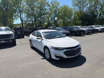 Used 2024 Chevrolet Malibu LT