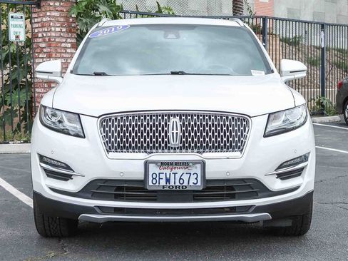 Used 2019 Lincoln MKC Reserve w/ MKC Technology Package FWD image 2