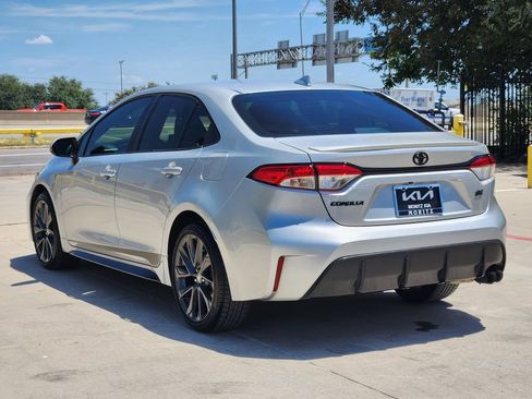 Used 2025 Toyota Corolla SE FWD image 6