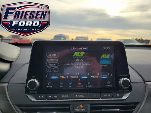 Used 2024 Nissan Altima 2.5 SV FWD image 20