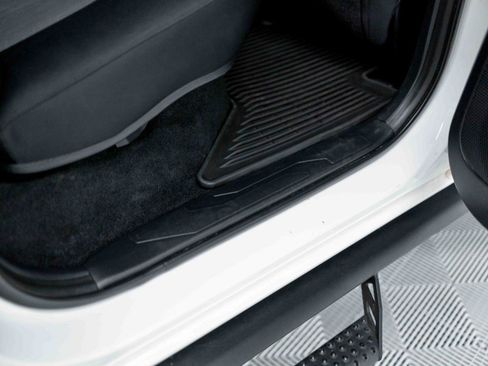 Used 2020 Toyota Tacoma TRD Off-Road w/ Technology Package image 51