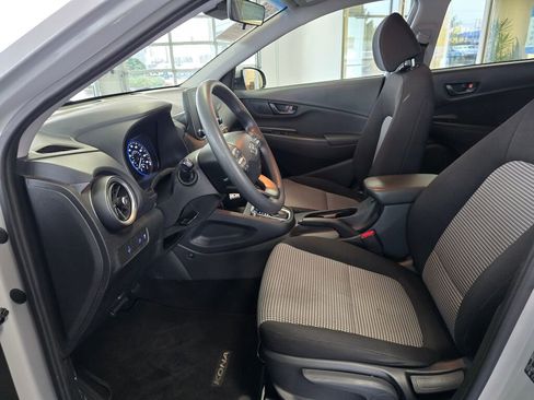 Used 2022 Hyundai Kona SE image 36