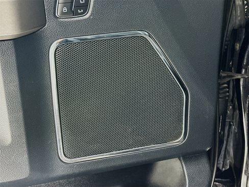 Used 2022 Ford F350 Platinum w/ FX4 Off-Road Package image 20