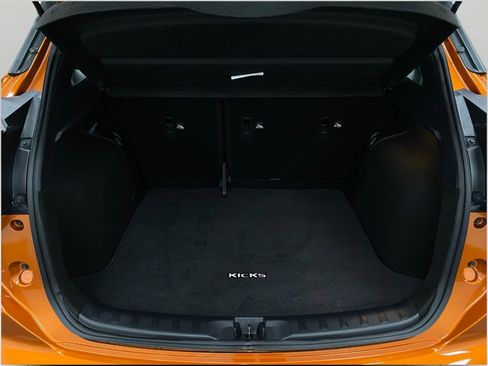 Certified 2024 Nissan Kicks SR w/ SR Premium Package FWD image 5