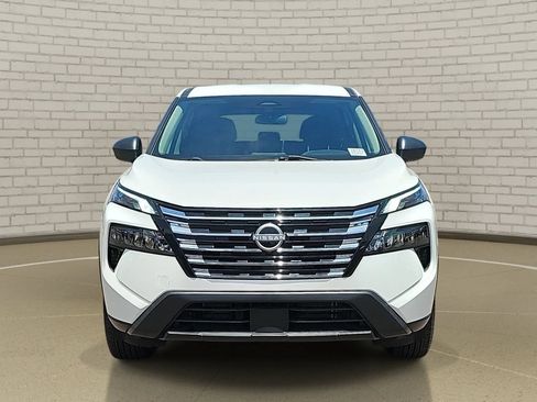 Certified 2024 Nissan Rogue S FWD image 2