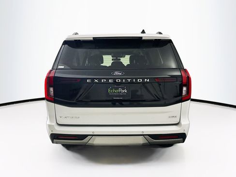 Used 2025 Ford Expedition Max Platinum image 7