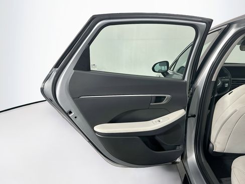 Used 2025 Hyundai Sonata SEL FWD image 26