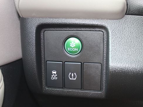 Used 2016 Honda HR-V LX image 24