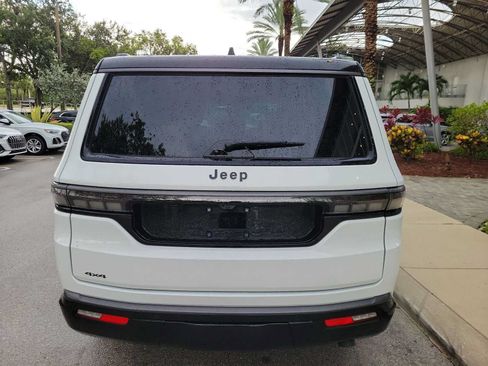 Used 2026 Jeep Grand Wagoneer Summit w/ Premium Group III AWD/4WD image 13