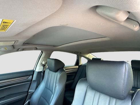 Used 2022 Honda Accord EX-L image 26