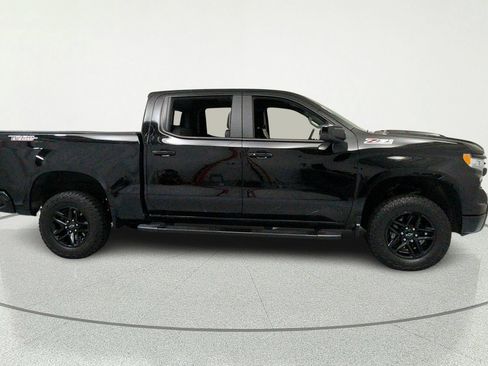Used 2024 Chevrolet Silverado 1500 LT Trail Boss w/ Convenience Package II AWD/4WD image 6