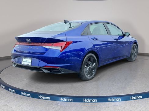 Used 2023 Hyundai Elantra SEL FWD image 6