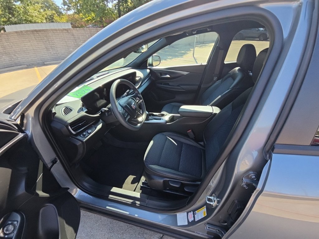 Used 2026 Buick Envista Preferred FWD image 4