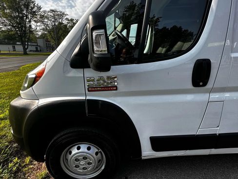 Used 2021 RAM ProMaster 2500 image 8