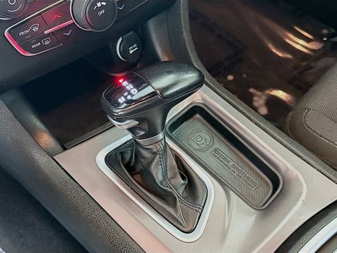Used 2022 Dodge Charger SXT image 20