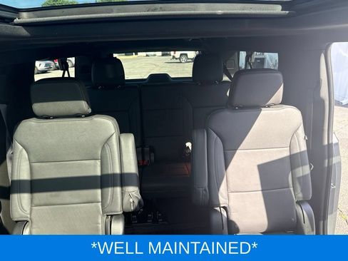 Used 2023 Chevrolet Suburban LT w/ Luxury Package AWD/4WD image 15