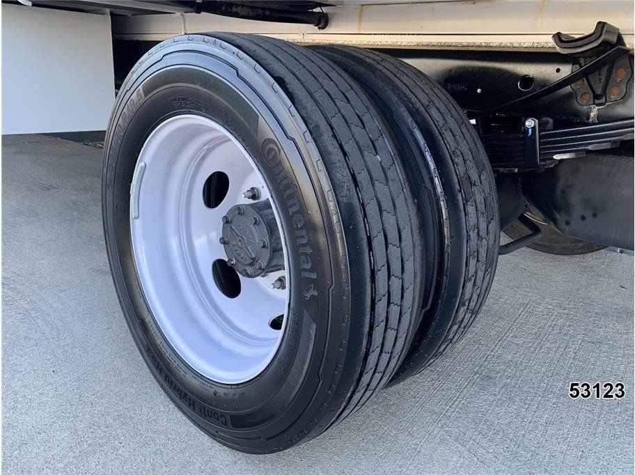 Used 2023 Ford F550 Luxury RWD image 17