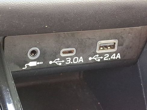 Used 2024 Subaru Outback Premium AWD/4WD image 22