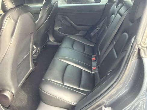 Used 2021 Tesla Model 3 Performance image 17