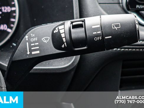 Used 2025 Nissan Rogue SV image 34