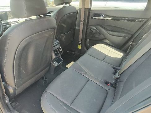 Certified 2024 Kia Seltos EX FWD image 5
