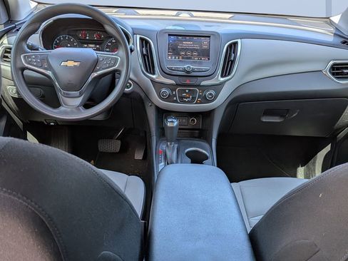 Used 2021 Chevrolet Equinox L image 15