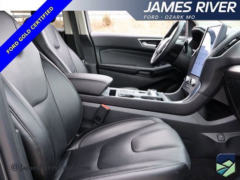 Certified 2022 Ford Edge Titanium image 9