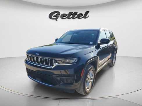 Used 2024 Jeep Grand Cherokee Laredo X w/ Trailer Tow Package AWD/4WD image 1