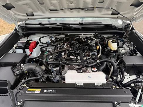 Used 2025 Toyota 4Runner SR5 image 12