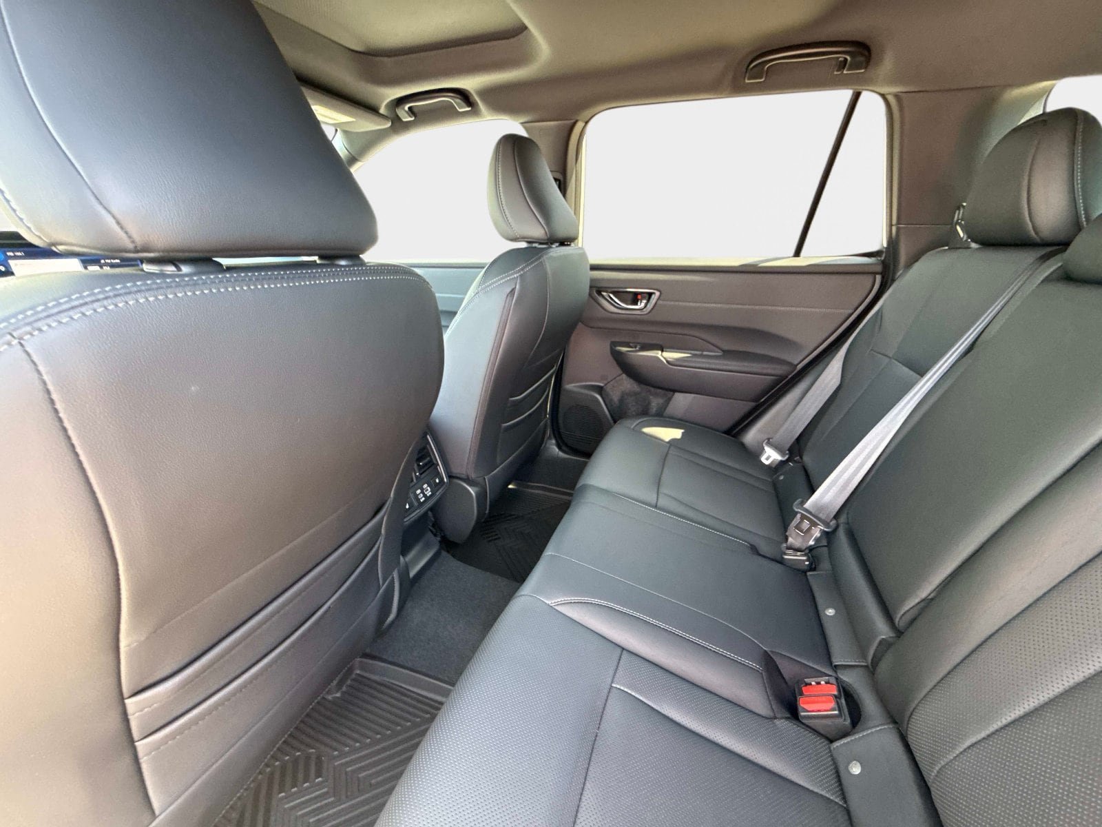 New 2026 Subaru Outback Touring XT AWD/4WD image 19