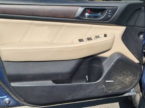 Used 2019 Subaru Outback 3.6R Limited w/ Popular Package #2 AWD/4WD image 7