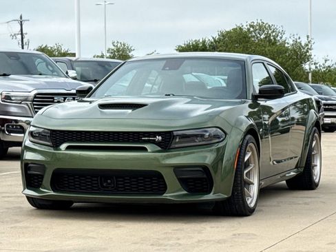 Used 2023 Dodge Charger Scat Pack RWD image 3