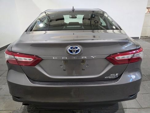 Used 2019 Toyota Camry XLE image 4