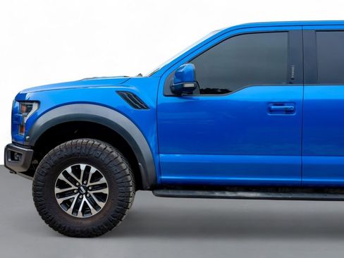 Used 2019 Ford F150 Raptor w/ Equipment Group 802A Luxury AWD/4WD image 10