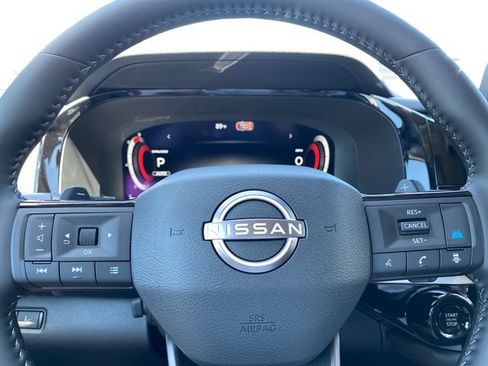 New 2026 Nissan Pathfinder Platinum AWD/4WD image 17