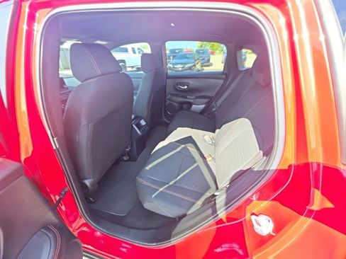 Certified 2025 Honda HR-V Sport image 26