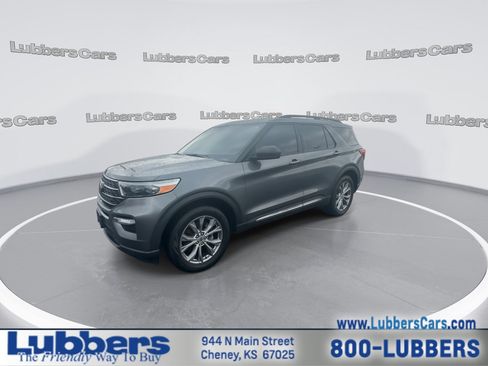 Used 2022 Ford Explorer XLT w/ Equipment Group 202A RWD image 4