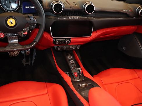 Certified 2022 Ferrari Portofino M image 89
