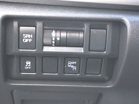 Used 2019 Subaru Crosstrek 2.0i Limited w/ Popular Package #2 image 29