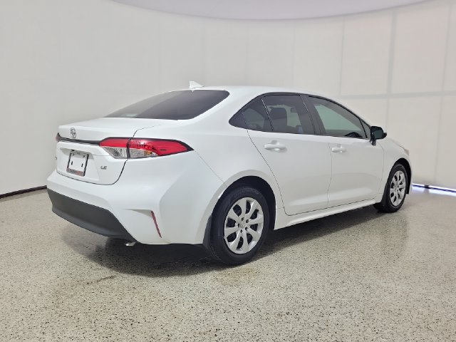 Used 2026 Toyota Corolla LE FWD image 5