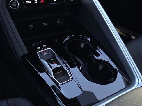 Certified 2025 Audi Q5 Premium w/ Convenience Package image 22