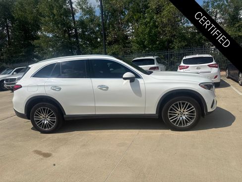 Certified 2026 Mercedes-Benz GLC 300 image 3