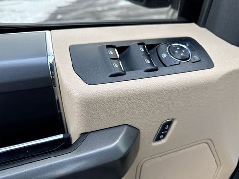 Used 2016 Ford F150 XLT w/ Equipment Group 302A Luxury image 22