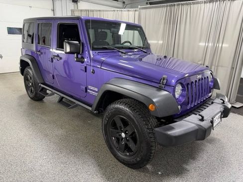 Used 2017 Jeep Wrangler Unlimited Sport w/ Quick Order Package 24S AWD/4WD image 3