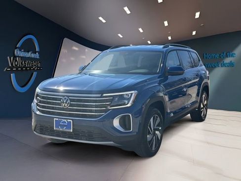 Certified 2025 Volkswagen Atlas SE image 7