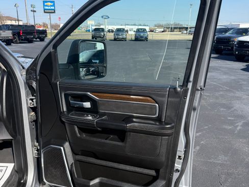 Used 2023 RAM 2500 Laramie AWD/4WD image 14