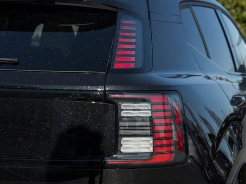 New 2026 Volvo EX30 Ultra w/ Protection Package image 6