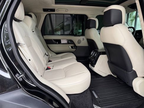Used 2019 Land Rover Range Rover Long Wheelbase Supercharged AWD/4WD image 34